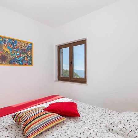 E&T Apartments With A Beautiful Pool Rabac Extérieur photo