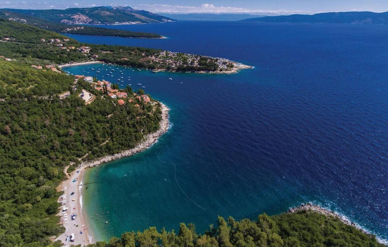E&T Apartments With A Beautiful Pool Rabac Extérieur photo